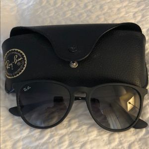 Black Ray Ban sunglasses